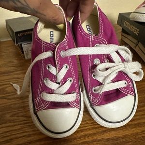 Toddler Converse toddler 7 Fuschia color GUC
